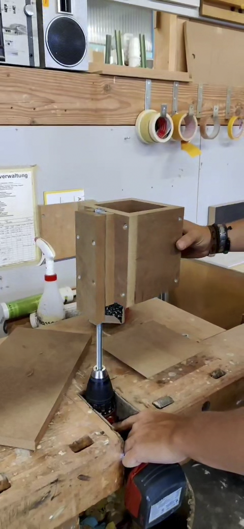 nachttisch voe.00 00 09 22.standbild003